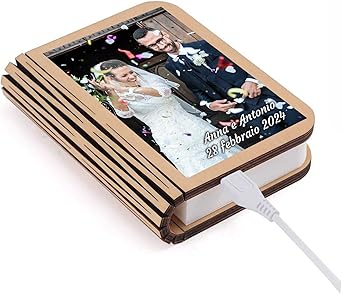 GFD Lampada libro personalizzabile con nome o frase, USB Ricaricabile, lampada a forma di libro, in legno con luce led, lampada da tavolo, idea regalo -1000mAh (STAMPATA)